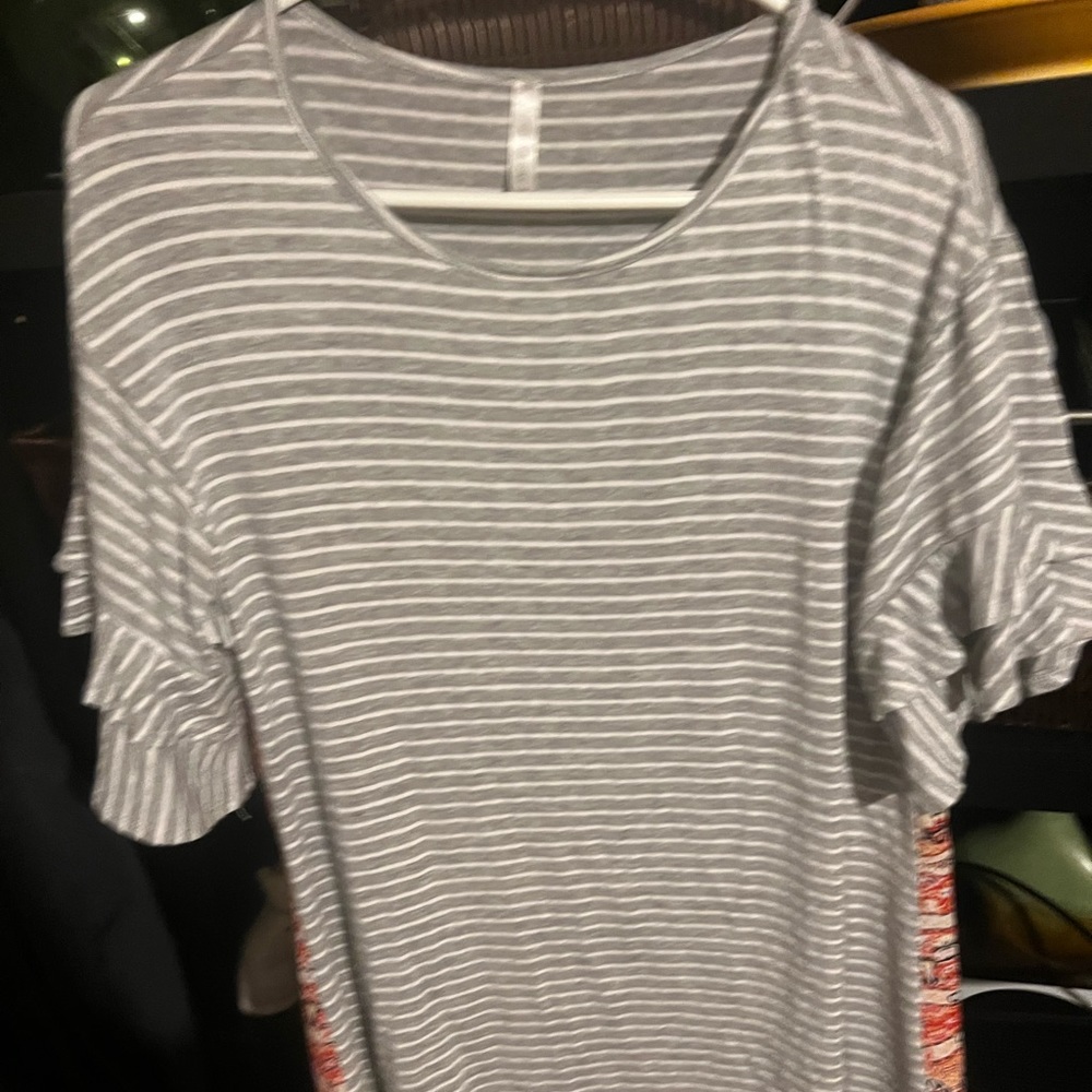 Patterned summer top